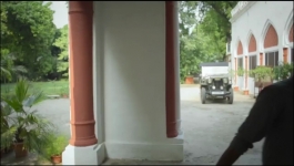 Moon walk - Season 01 Episode 02